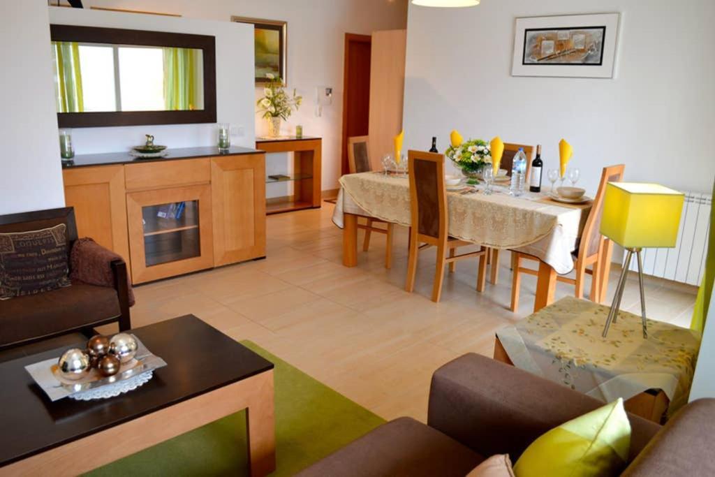 סאו מרטיניו דו פורטו Parasol Appartment מראה חיצוני תמונה